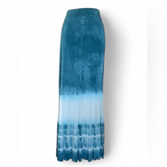 Lapis Dresses & Skirts - Lapis Blue and White Maxi Skirt